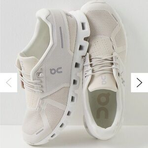 Women’s On Cloud 5 sneakers